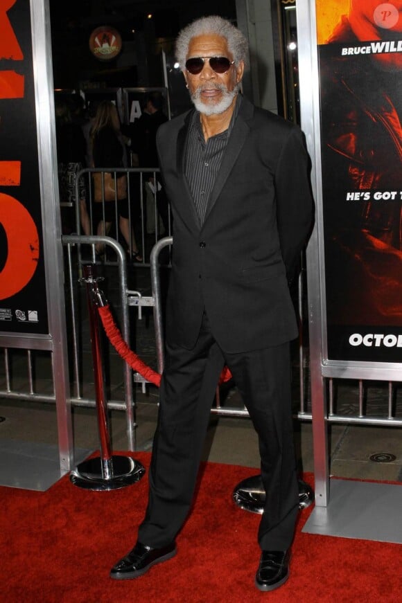 Morgan Freeman, à l'occasion de l'avant-première de RED, qui s'est tenue au Graumann's Chinese Theatre d'Hollywood, à Los Angeles, le 11 octobre 2010.