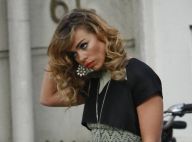 Billie Piper : La call girl continue de faire son show en pleine rue !