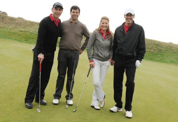 Alain Boghossian, Astrid Bard et Laurent Blanc lors du tournoi de golf des personnalités à Guyancourt le 15 octobre 2010