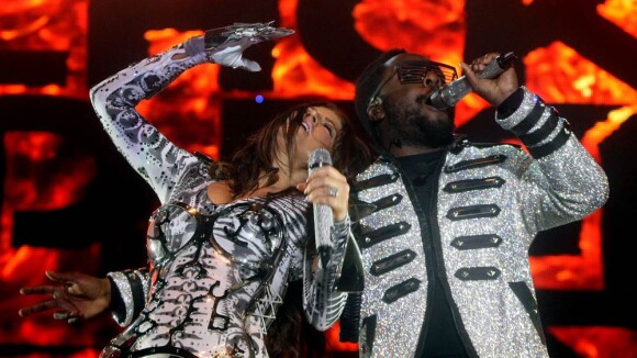 Les Black Eyed Peas reprennent la chanson culte de Dirty Dancing ! Argh...