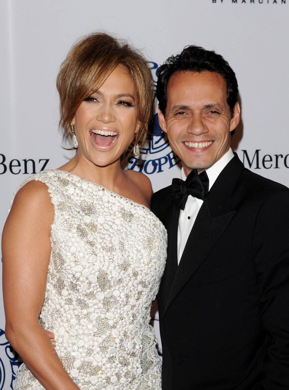 Jennifer Lopez et Marc Anthony, à l'occasion du 32e Carousel of Hope Ball, qui s'est tenu au Beverly Hilton de Los Angeles, le 23 octobre 2010.
