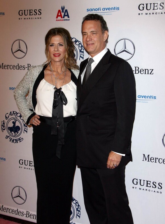 Rita Wilson et Tom Hanks, à l'occasion du 32e Carousel of Hope Ball, qui s'est tenu au Beverly Hilton de Los Angeles, le 23 octobre 2010.