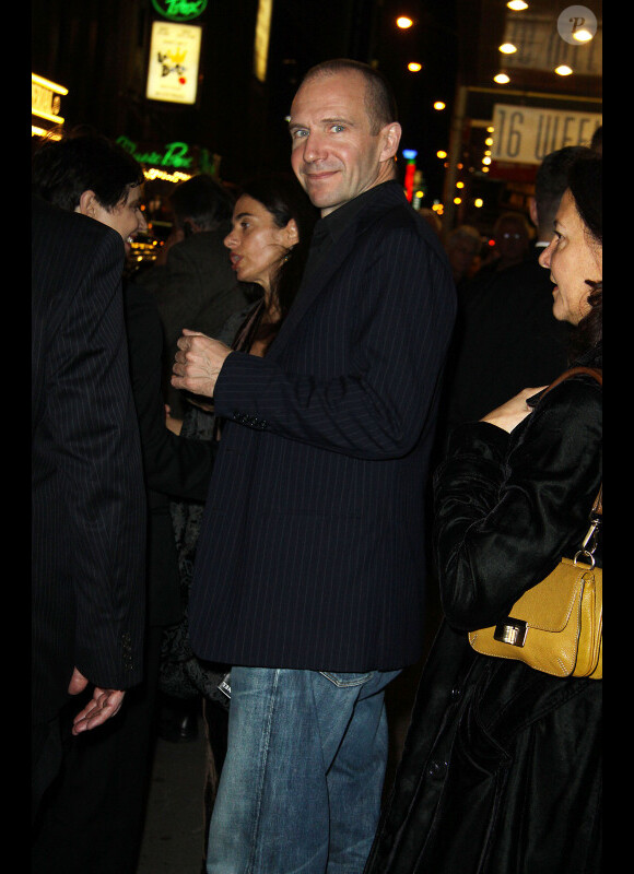 Ralph Fiennes lors de la générale de la pièce Driving Miss Daisy (Miss Daisy et son chauffeur) le 25 octobre 2010 à New York