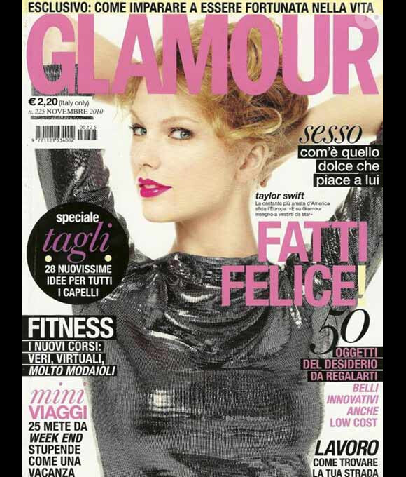 La chanteuse américaine Taylor Swift en couverture du Glamour Italie du mois de novembre 2010