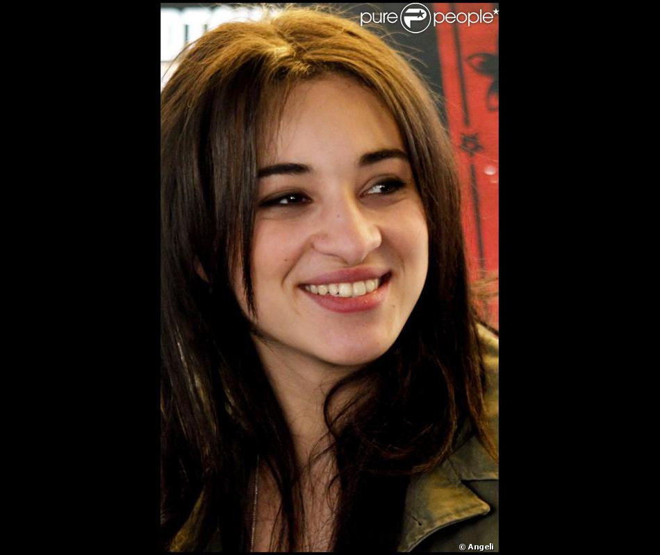 La chanteuse française Camélia Jordana Purepeople