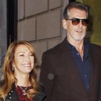 Pierce Brosnan et Jane Seymour : Une balade en copains, une franche rigolade !