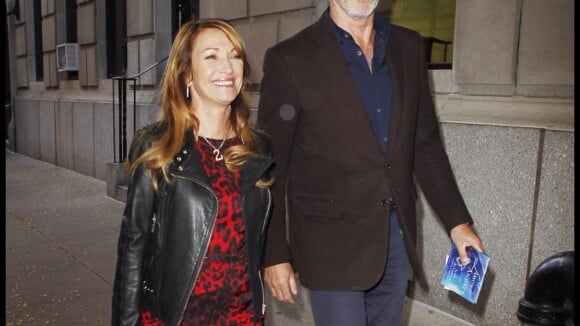 Pierce Brosnan et Jane Seymour : Une balade en copains, une franche rigolade !