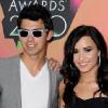 Demi Lovato avec Joe Jonas en mars 2010