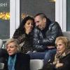 Franck Ribéry et sa femme Wahiba dans les travées de l'Allianz Arena à Munich, le 16 octobre 2010, lors de la réception de Hanovre. Franck Ribéry, blessé, donnait le coup d'envoi !