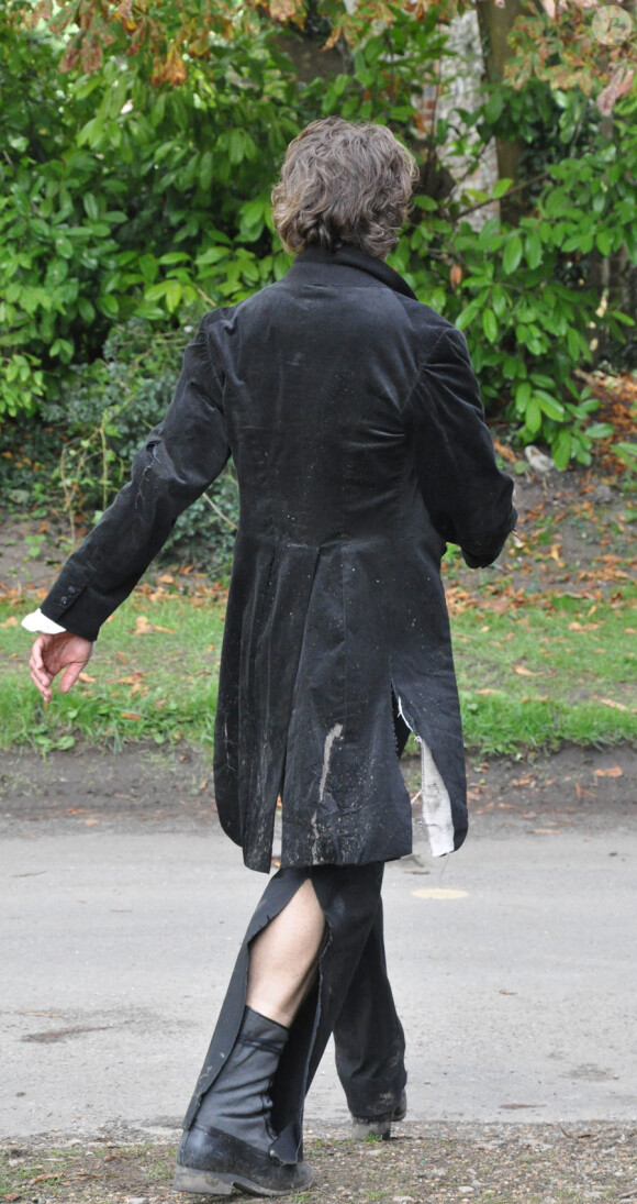 Robert Downey Jr. sur le tournage de Sherlock Holmes 2 en Grande-Bretagne à Pyrton le 20 octobre 2010