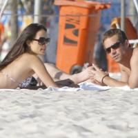 Paul Walker et Jordana Brewster à la plage quand Vin Diesel a le dos tourné !