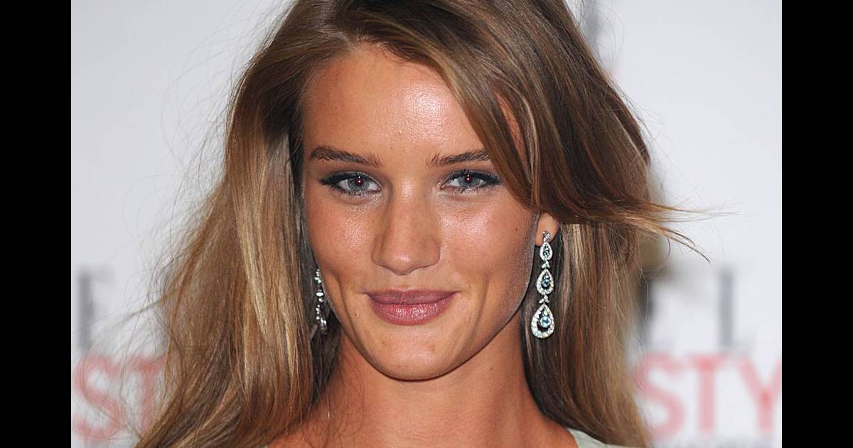 Rosie HuntingtonWhiteley a eu les honneurs du calendrier Pirelli