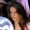 Alessandra Ambrosio dans les coulisses du défilé Victoria's Secret à New York le 10/11/10