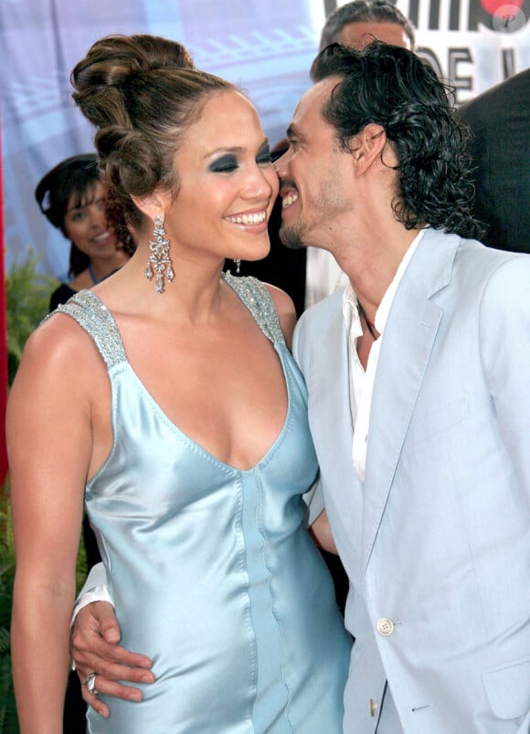 Jennifer Lopez et Marc Anthony en 2005 pour les Billboard Latin Music 