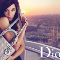 Marion Cotillard, grisante et glamour en Lady pour Dior...