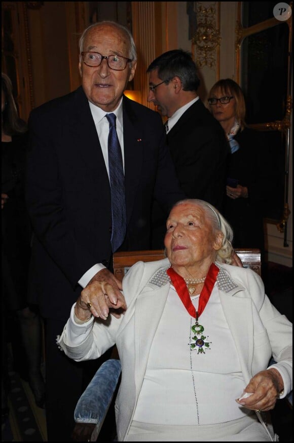 Remise de décorations au ministère de la Culture, le 16 novembre 2010 : Alain Decaux et Marie-Louise Carven Grog