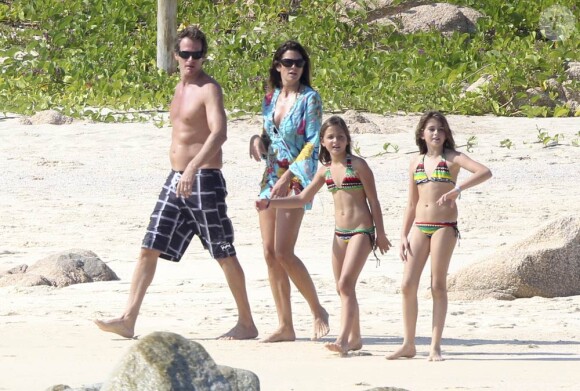 Cindy Crawford à Los Cabos avec sa petite famille pour des vacances inoubliables
