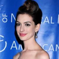 Anne Hathaway : Toujours plus maigre pour passer... une nuit au musée !