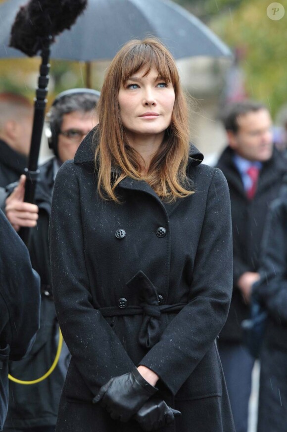 Carla Bruni pendant les commémorations du 11 novembre à Paris.