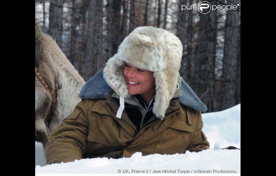 Virginie Efira Et Frederic Lopez Dans Rendez Vous En Terre Inconnue Sur France 2 Purepeople