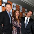 Joel McHale, Eva Mendes et Jeremey Renner lors de l'annonce des nominés des Spirit Awards à Hollywood le 30 novembre 2010