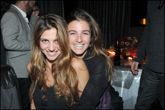 Sonia Sieff et une amie chez Castel, le 2 décembre 2010.