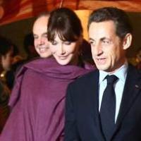 Sarkozy en Inde : Carla Bruni sublime la visite d'Etat en romance envoûtante !