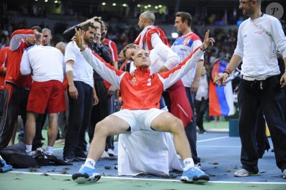 Ici les serbes. L'Equipe de France de tennis a perdu en finale de la Coupe Davis contre la Serbie, le 5 décembre 2010