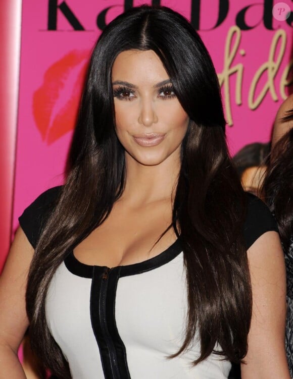 Kim Kardashian à Los Angeles, le 5 décembre 2010.<br />