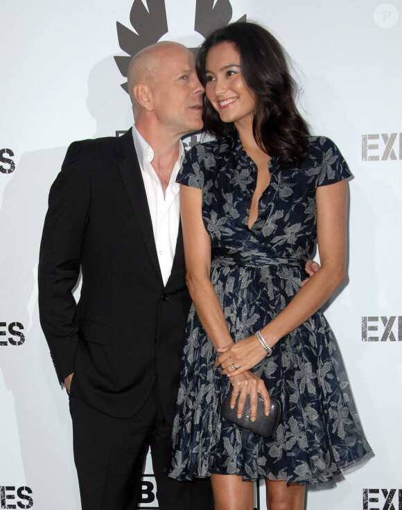 Bruce Willis et Emma Heming lors de l'avant-première de The Expendables à Los Angeles en août 2010