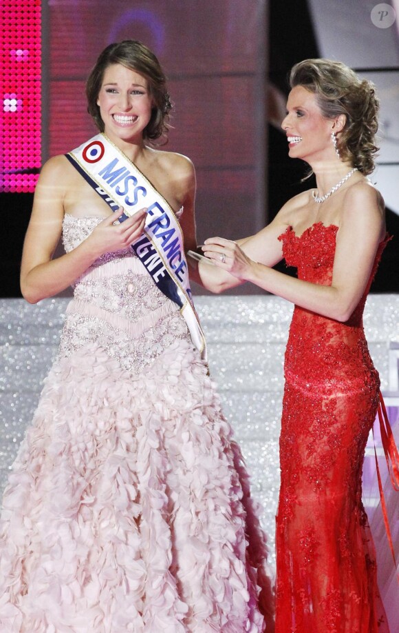 Laury Thilleman, Miss France 2011, retourne dans sa région natale de la Bretagne, samedi 18 décembre, pour une semaine.