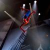 Spider-Man: Turn off the dark, le musical à 65 millions de dollars créé par Bono, The Edge et Julie Taymor, devrait enfin faire ses grands débuts à Broadway en février 2011... Sauf nouveau contretemps...