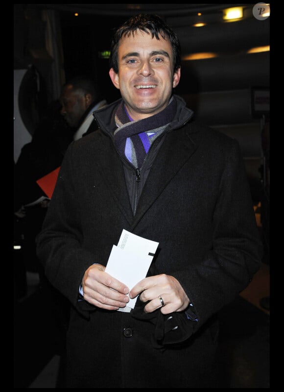 Manuel Valls à la générale du spectacle Enfin sur scène ?, de Gaspard Proust, le 16 décembre 2010.
