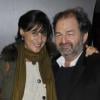 Inès et Denis Olivennes à la générale du spectacle Enfin sur scène ?, de Gaspard Proust, le 16 décembre 2010.