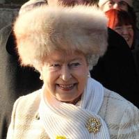 Elizabeth II et Camilla Parker Bowles : les toquées de Noël étaient de sortie !