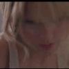 Taylor Swift dévoile le clip de son single Back in December, extrait de l'album Speak Now paru en octobre.