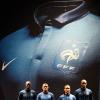 Florent Malouda, Abou Diaby, Alou Diarra et Yann M'Vila jouaient les mannequins, lundi 17 janvier 2011, pour présenter le nouveau maillot de l'équipe de France de football, le premier de l'ère Nike.