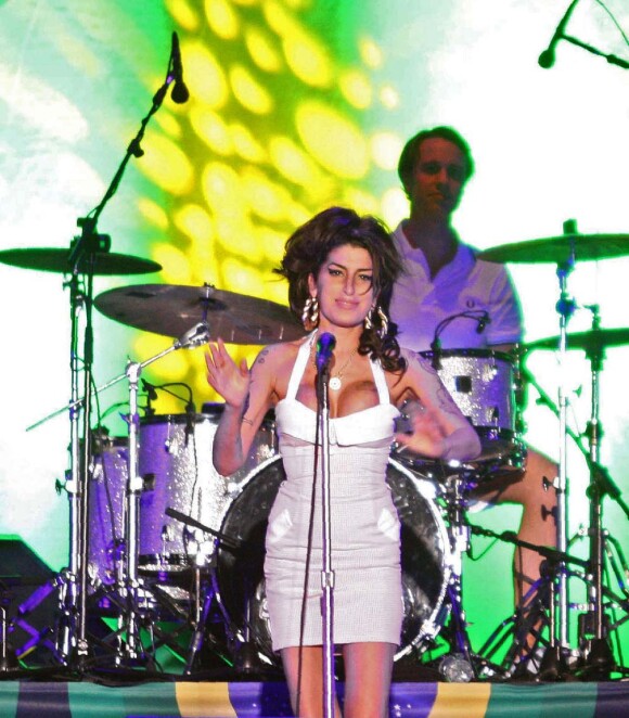 Amy Winehouse en concert à Florianopolis, au Brésil, le 8 janvier 2011