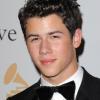 Nick Jonas (Jonas Brothers) était invité à assister au dîner de gala organisé en marge de la cérémonie des Grammy Awards 2011, samedi 12 février, au Beverly Hilton Hotel de Los Angeles.
