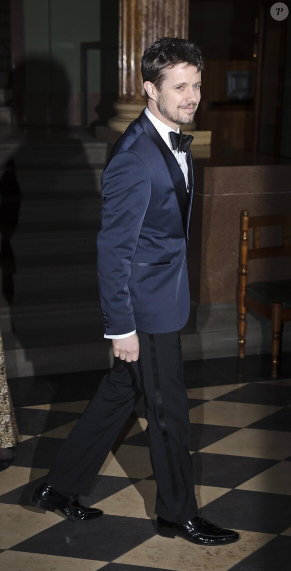 Le prince Frederik lors du gala pour célébrer les 350 ans de la Haute Cour dans le Ny Carlsberg Glyptotek le 14 février 2011