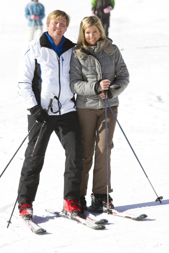 La famille royale des Pays-Bas au grand complet a rejoint les pistes de sa station de prédilection, à Lech, en Autriche, pour les vacances de février 2011. Samedi 19, tous ont pris la pose !