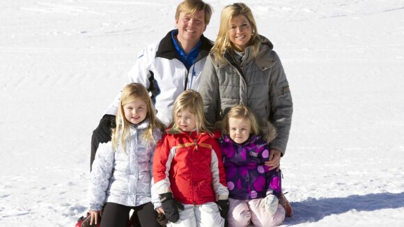 Maxima, Willem-Alexander et les royaux sur les pistes avec tous leurs enfants !