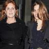 La princesse Beatrice d'York, de plus en plus preppy, à la sortie du Claridge's de Londres avec sa mère Sarah Ferguson, le 24 février 2011.