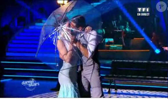 Un baiser sous la pluie pour Sofia et Maxime ! (prime 3 - samedi 26 février 2011)