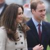Le prince William et sa fiancée Kate Middleton en visite à Belfast, en Irlande du Nord, le 8 mars 2011.