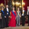 Letizia d'Espagne et la famille royale lors d'un gala en l'honneur du président Chilien le 7 mars au Palais Zarzuela de Madrid