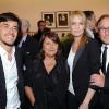 Gérard Darel entouré de sa femme Danielle, son fils Arthur et Robin Wright lors de la soirée Gérard Darel le 9 mars 2011 à Paris