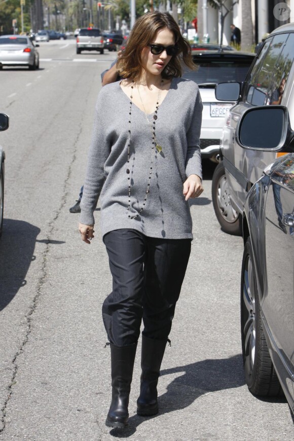 Jessica Alba et Honor le 11 mars 2011 à Beverly Hills