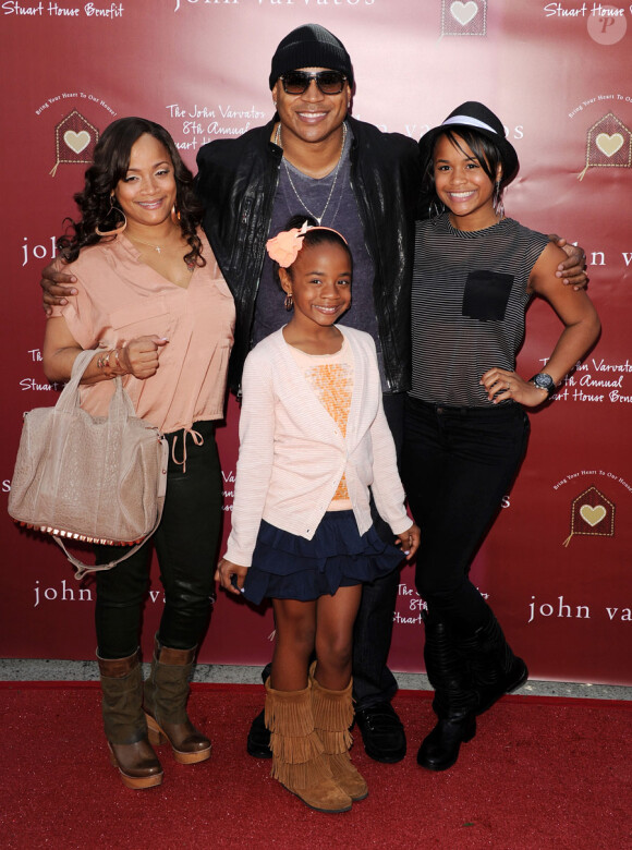 LL Cool J en famille lors du gala de charité organisé par John Varvatos le 13 mars 2011 à West Hollywood (Los Angeles)