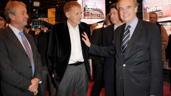Frédéric Mitterrand a mis la main sur PPDA mais loupé Carla Bruni...